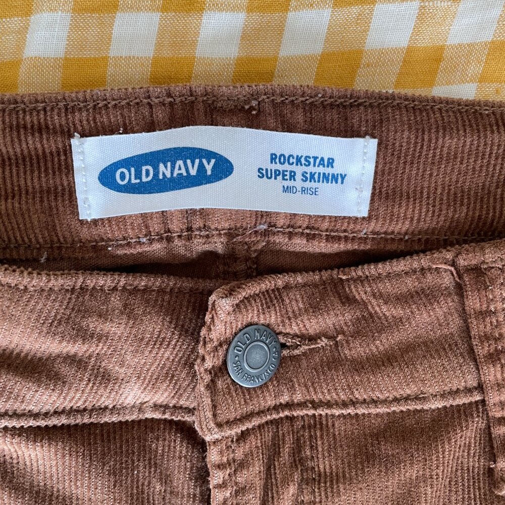 Old Navy "Rockstar Super Skinny" Mid-Rise Corduroy Pants | Women's Size 6 - Picture 4 of 5